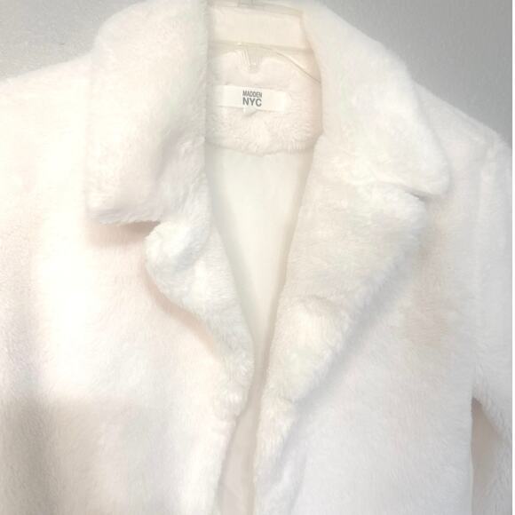 Madden NYC Off-White Cropped faux fur Jacket Med Wedding Coat Holiday Party - Picture 4 of 5